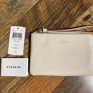 Coach wristlet Final Sale